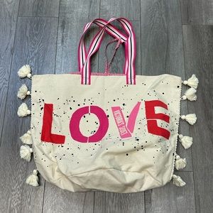 Victoria’s Secret LOVE tote bag new in excellent condition